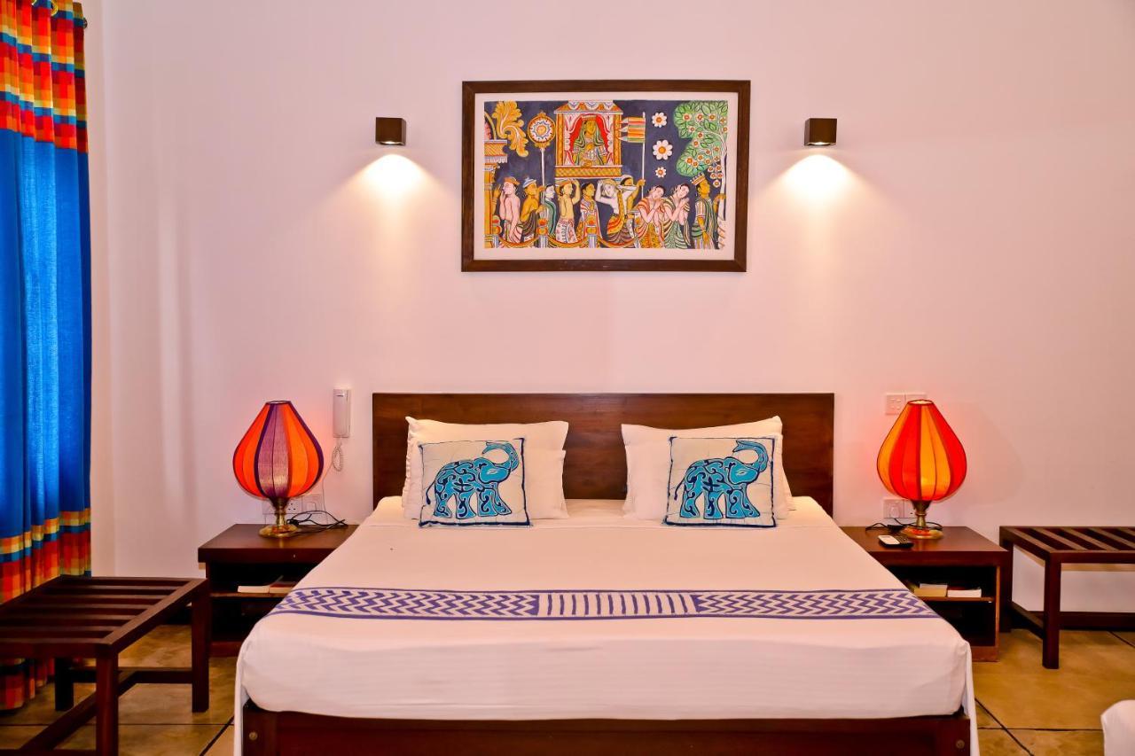 Blue Elephant Boutique Hotel Negombo Eksteriør bilde