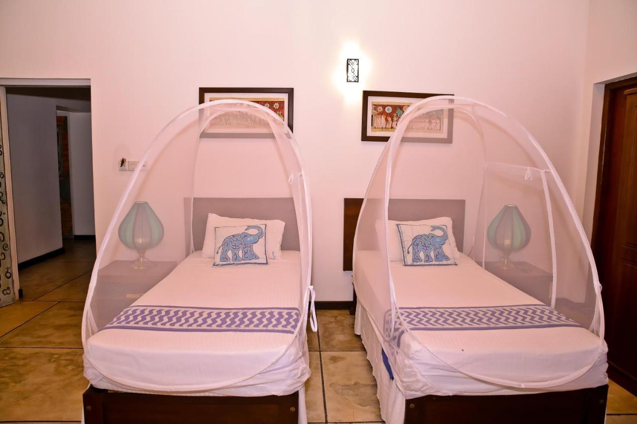 Blue Elephant Boutique Hotel Negombo Eksteriør bilde