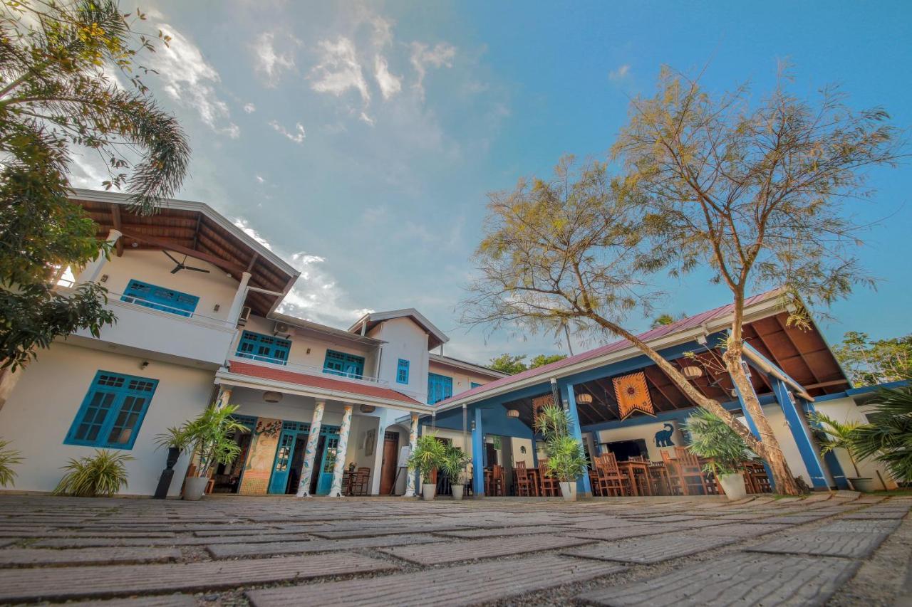 Blue Elephant Boutique Hotel Negombo Eksteriør bilde