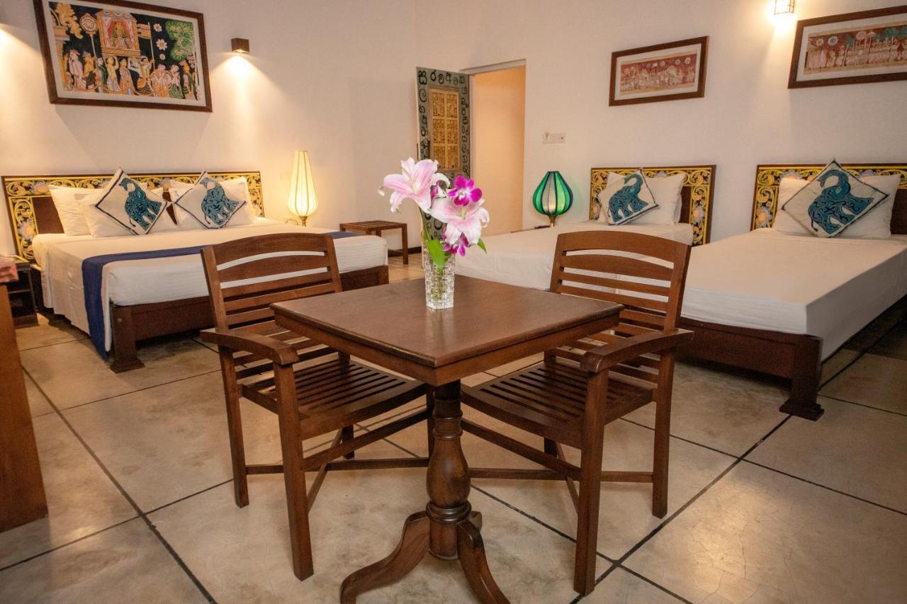 Blue Elephant Boutique Hotel Negombo Eksteriør bilde